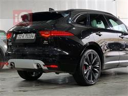 جاگوار F-Pace